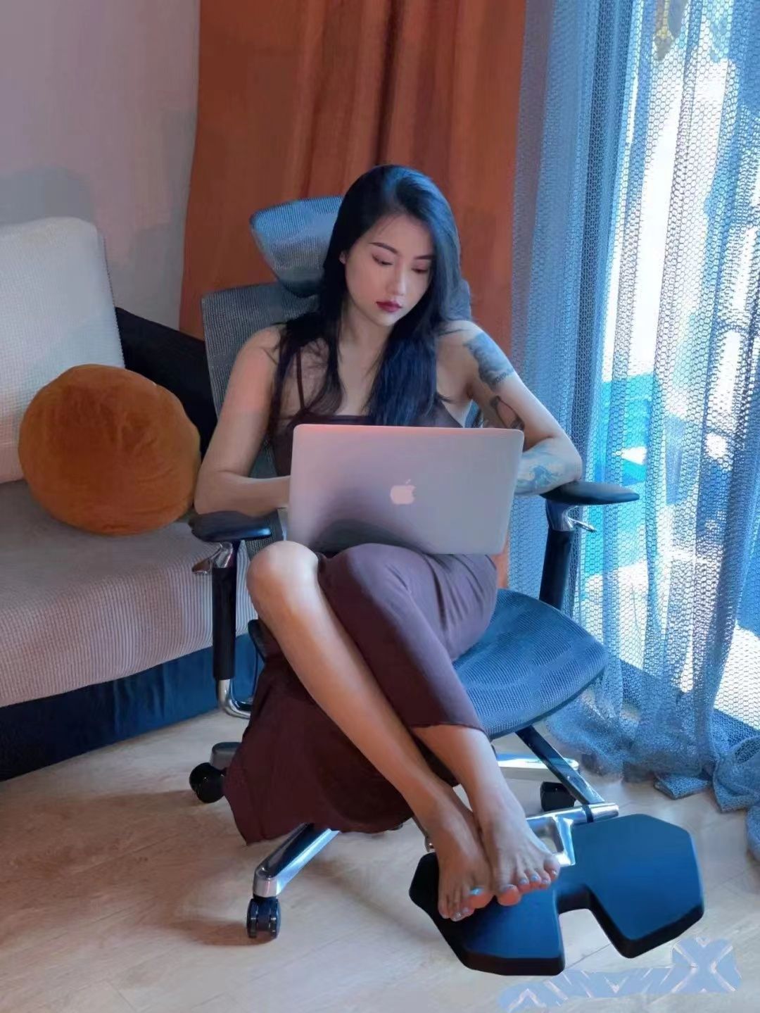 Work leisure at home or office unigamer furniture gears chairs and